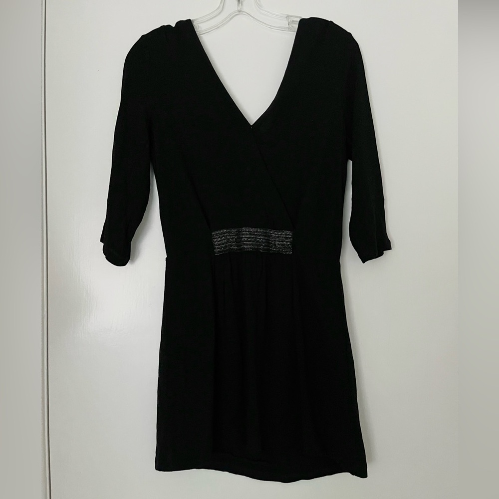 ✨Last chance✨ Andy & Lucy Paris little black dress with beaded accent